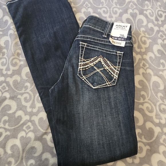 Ariat Women's Jeans - Picture 1 of 4